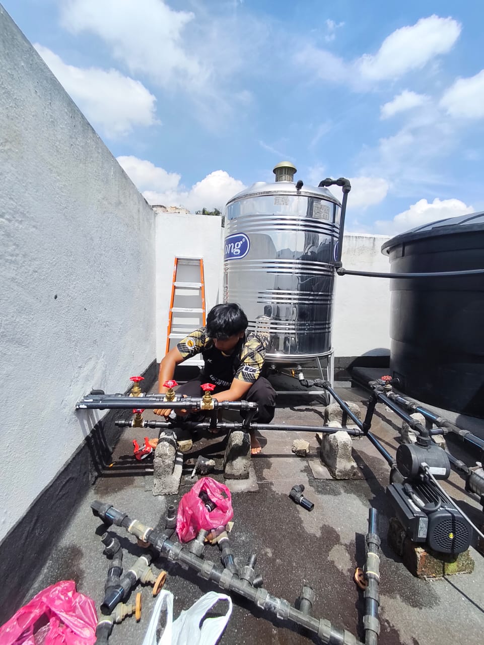 Kerja civil oleh Plumber Melayu